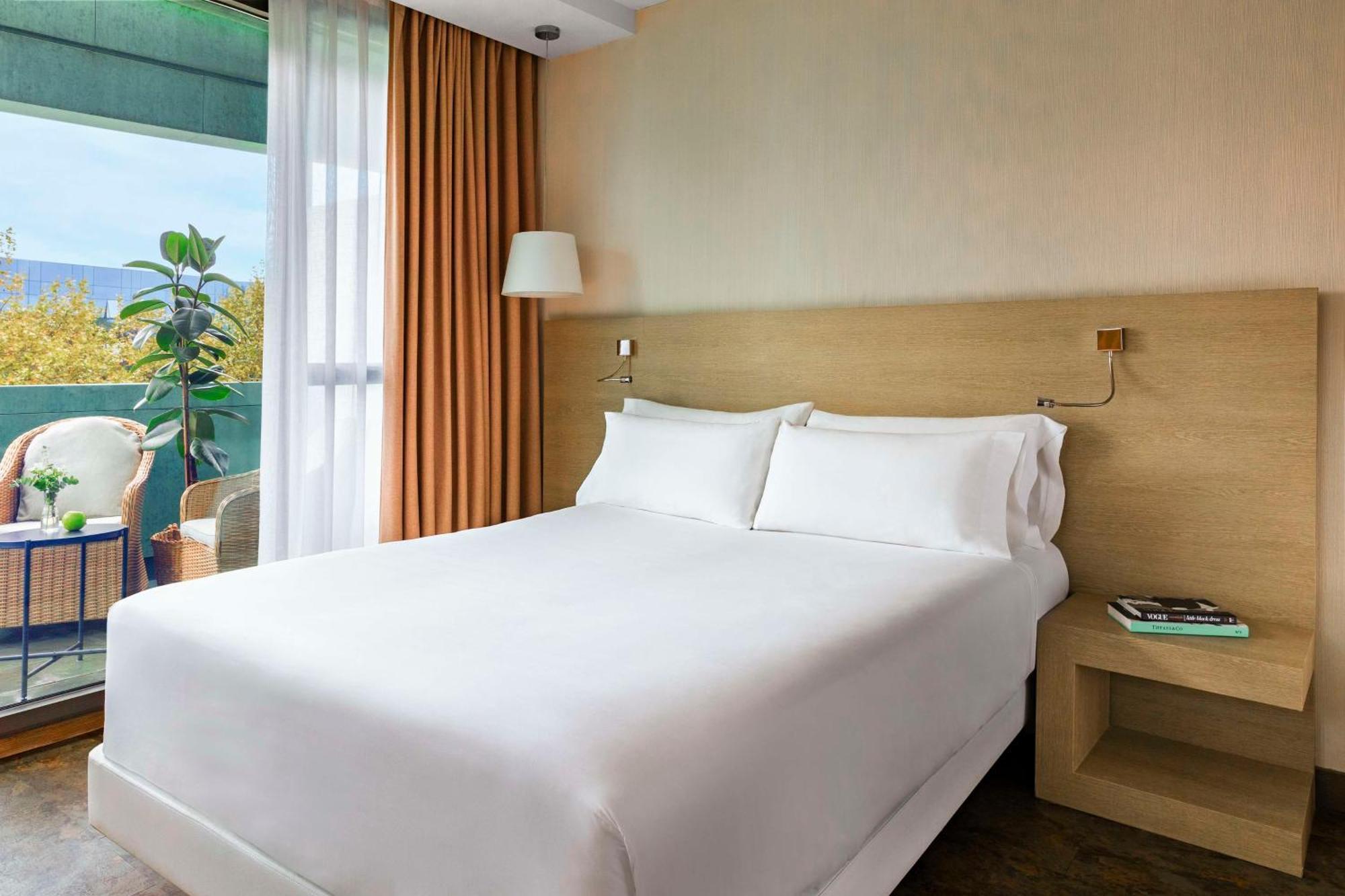 Nh Gijon Hotel Luaran gambar