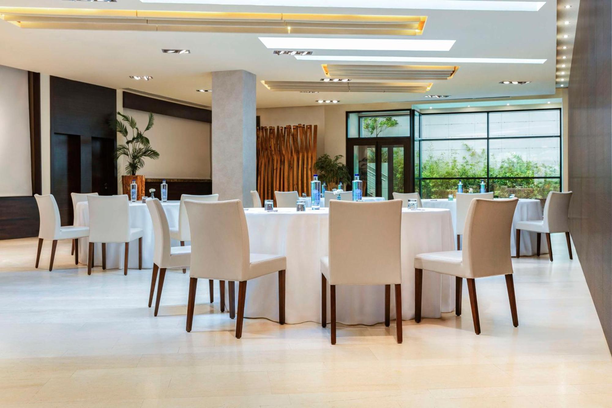 Nh Gijon Hotel Luaran gambar